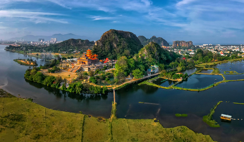 Danh thắng Ngũ Hành Sơn trong tour cao cấp Đà Nẵng