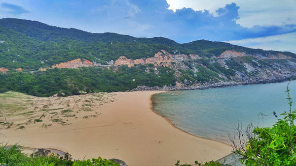 Vẻ đẹp hoang sơ của Bãi Môn Phú Yên