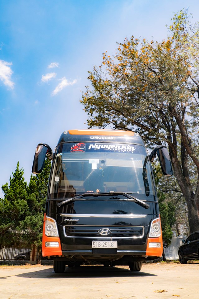 Ngoại thất Nguyễn Kim Limousine Ngoại thất sang trọng của Nguyễn Kim Limousine