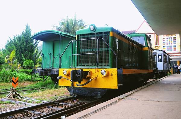 Đường sắt răng cưa hiếm có tại ga Đà Lạt