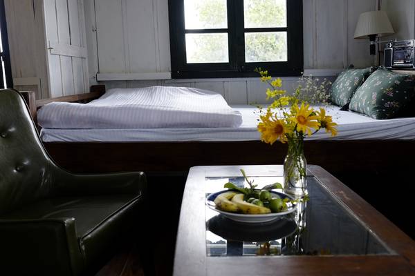 nha-gio-the-da-lat-old-home-ivivu-15