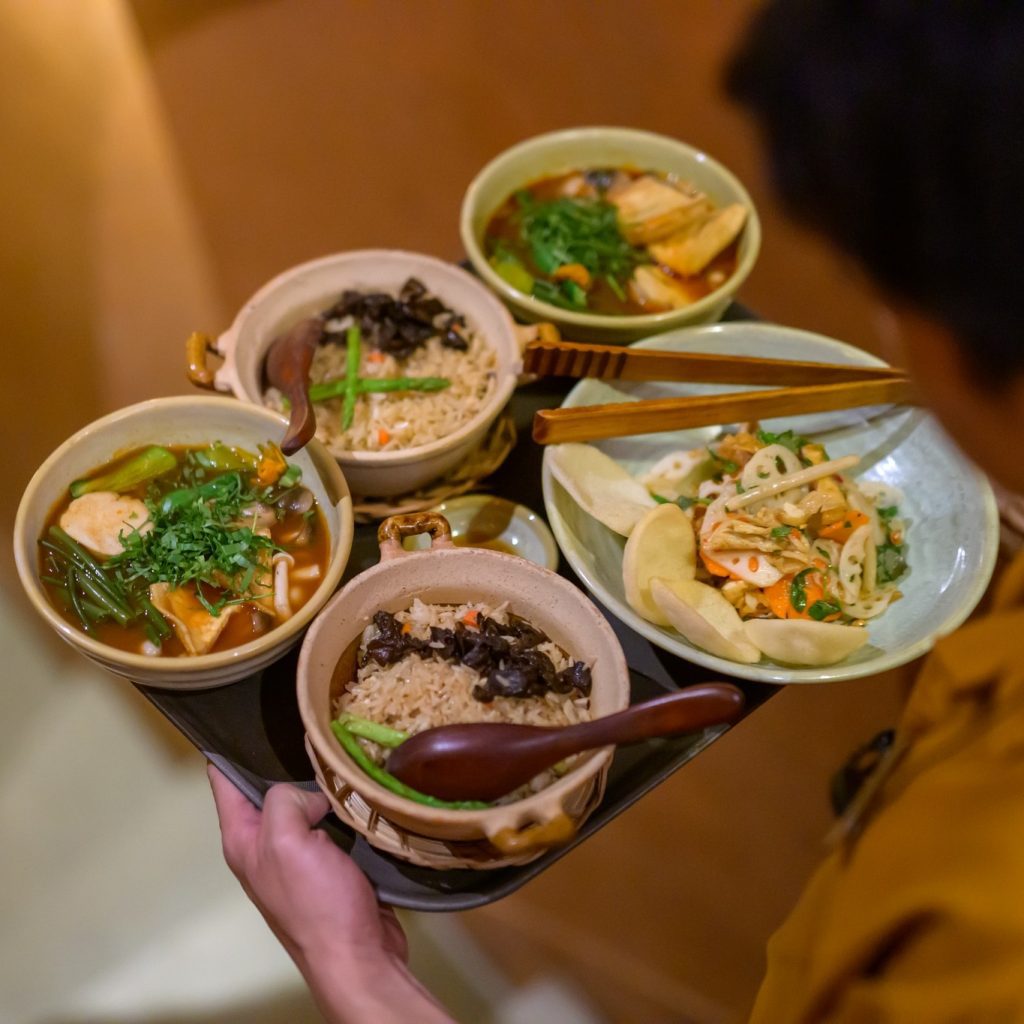 Không gian nhà hàng chay TPHCM Be An Vegetarian Café