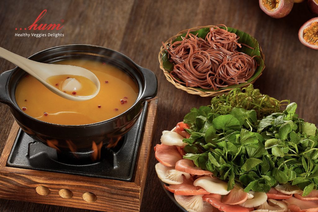 Đa dạng lẩu chay tại nhà hàng chay TPHCM Hum Garden