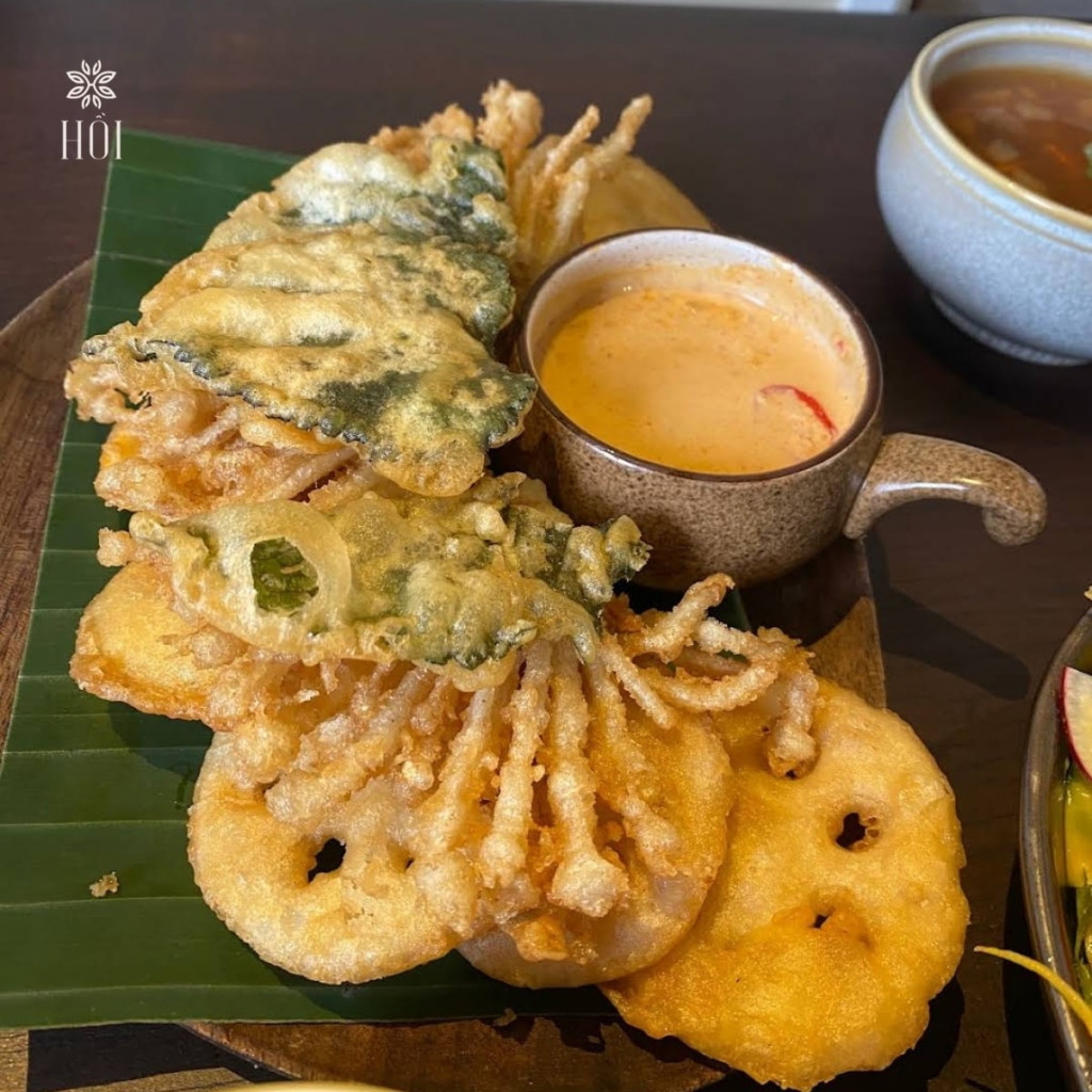 Nhà hàng chay Quảng Ninh Hồi Modern Vegetarian Dining