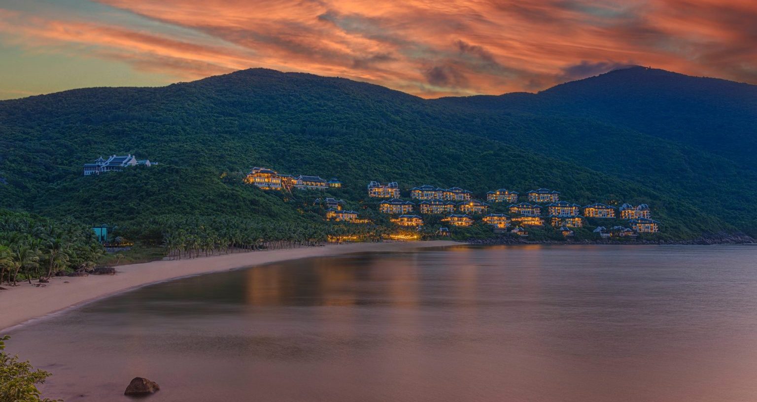 Khu nghỉ dưỡng InterContinental Danang Sun Peninsula Resort nơi có nhà hàng La Maison 1888