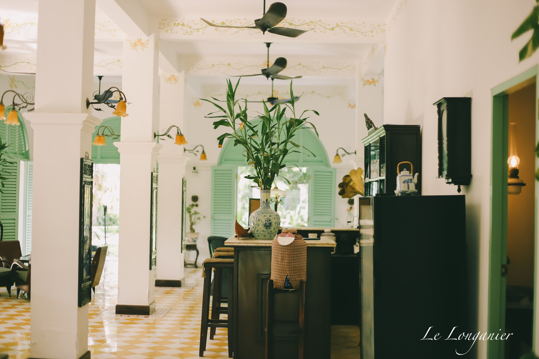 Không gian hoài cổ thanh lịch Nhà hàng Le Longanier