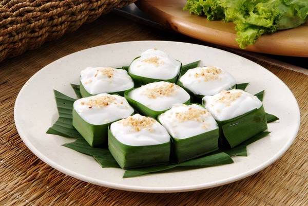 Bạn cũng có thể thưởng thức món bánh Takoh nổi tiếng của Thái Lan tại nhà hàng Siam Thái.