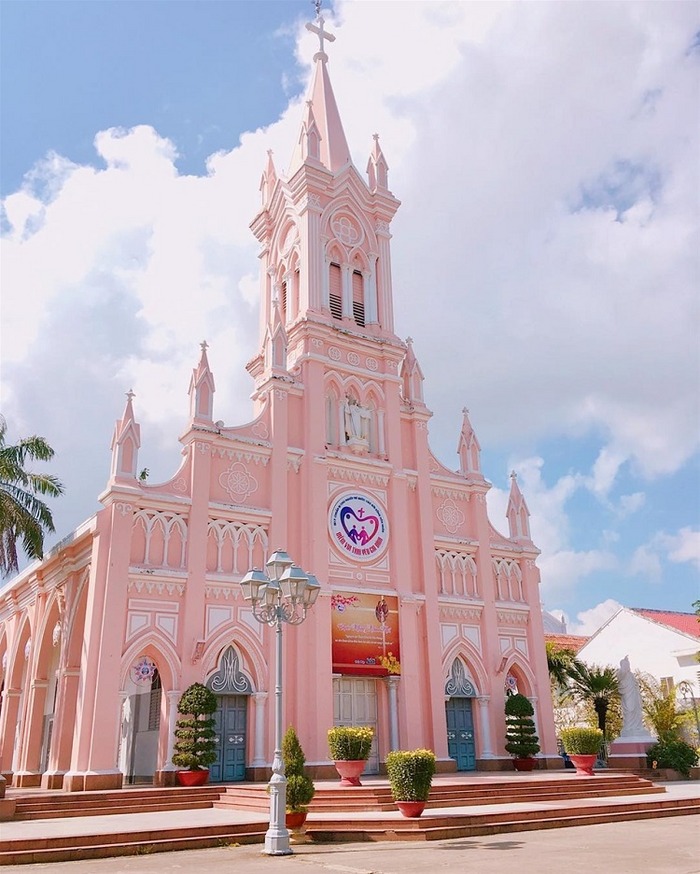 Nhà thờ chánh tòa Đà Nẵng - công trình kiến trúc Đà Nẵng Nhà thờ chánh tòa Đà Nẵng - công trình kiến trúc Đà Nẵng