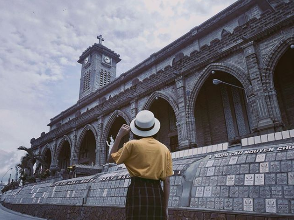 Nhà thờ Núi điểm check-in không thể bỏ lỡ