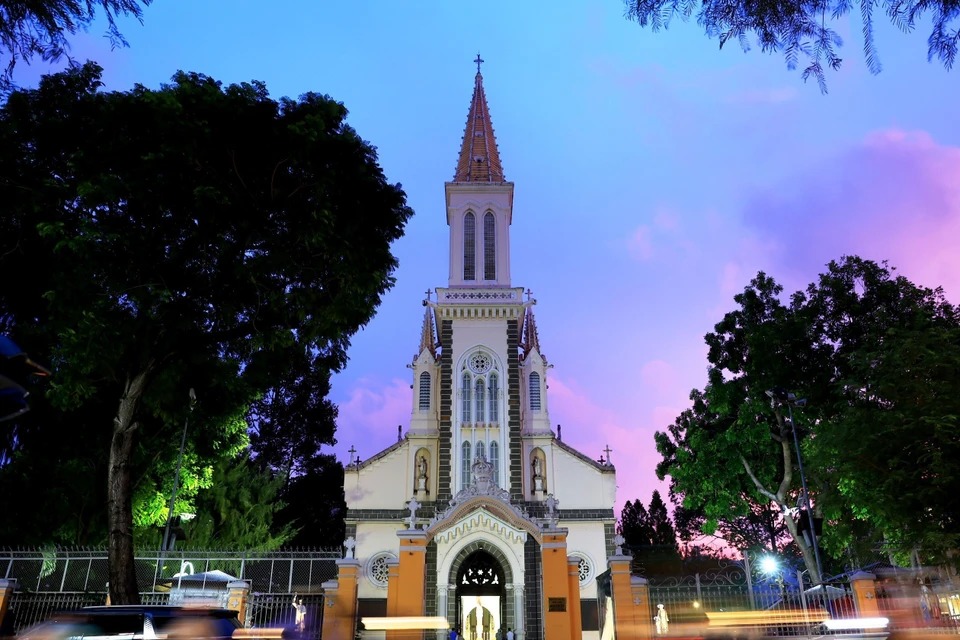 Nhà thờ Huyện Sỹ TP Hồ Chí Minh