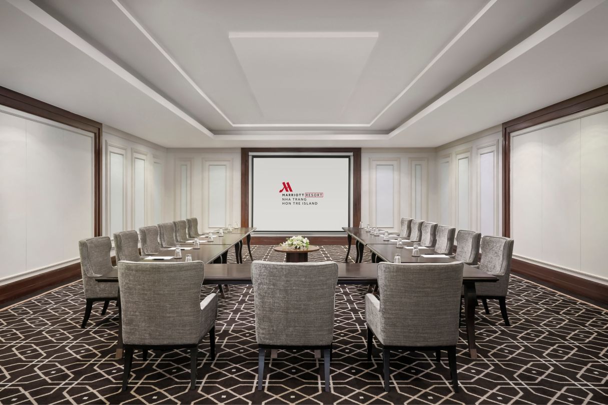 Phòng họp Boardroom sang trọng tại resort
