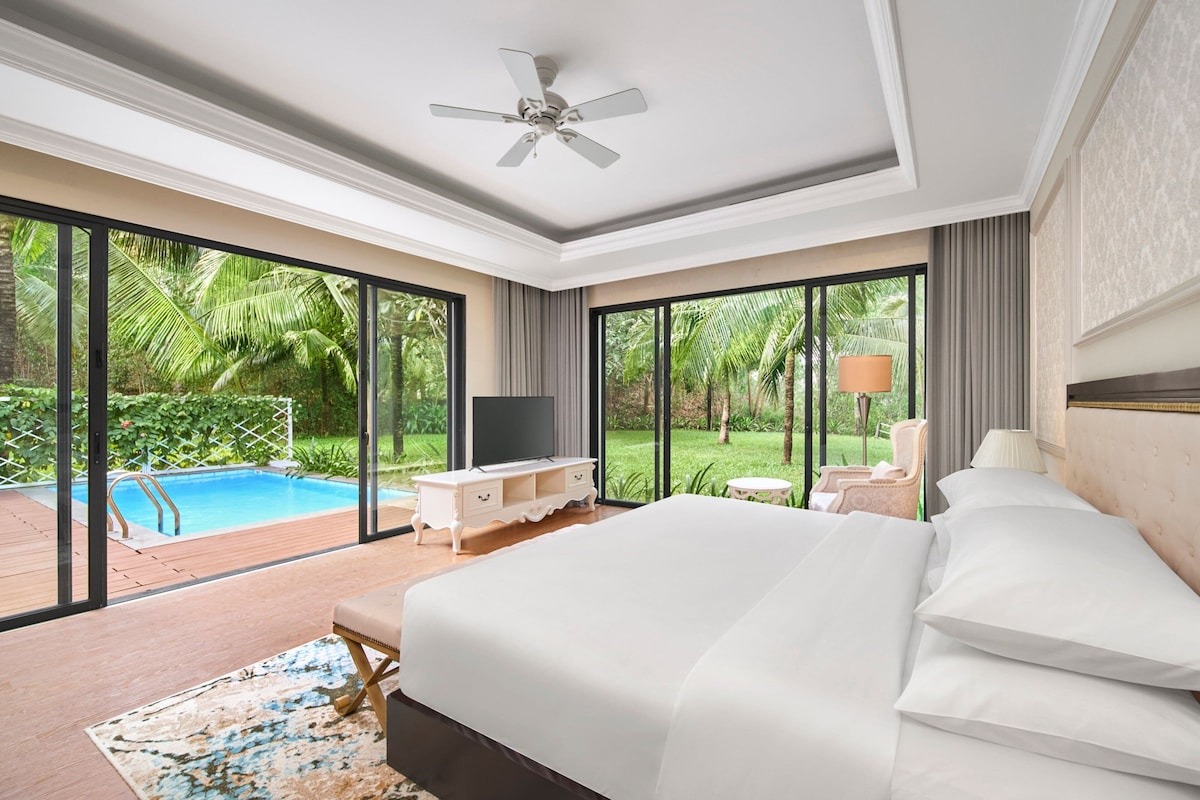 Không gian mở chan hòa ánh sáng tại Nha Trang Marriott Resort & Spa