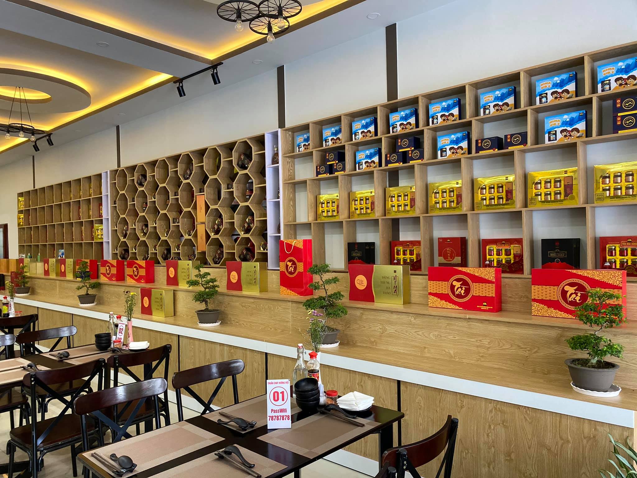 Không gian nhà hàng Hương Việt Rạch Giá
