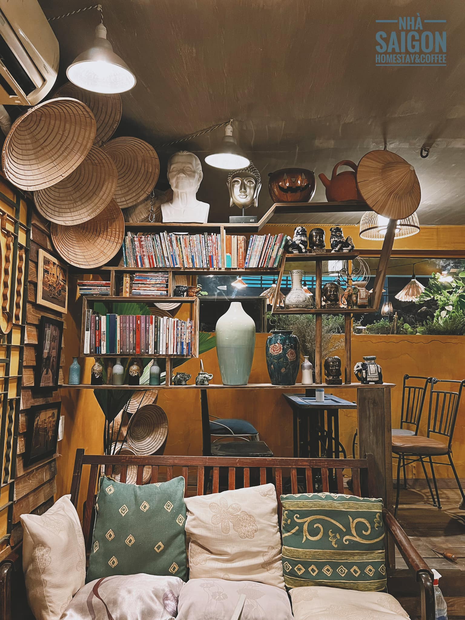 Không gian sang trọng Nhà Saigon Homestay Sài Gòn