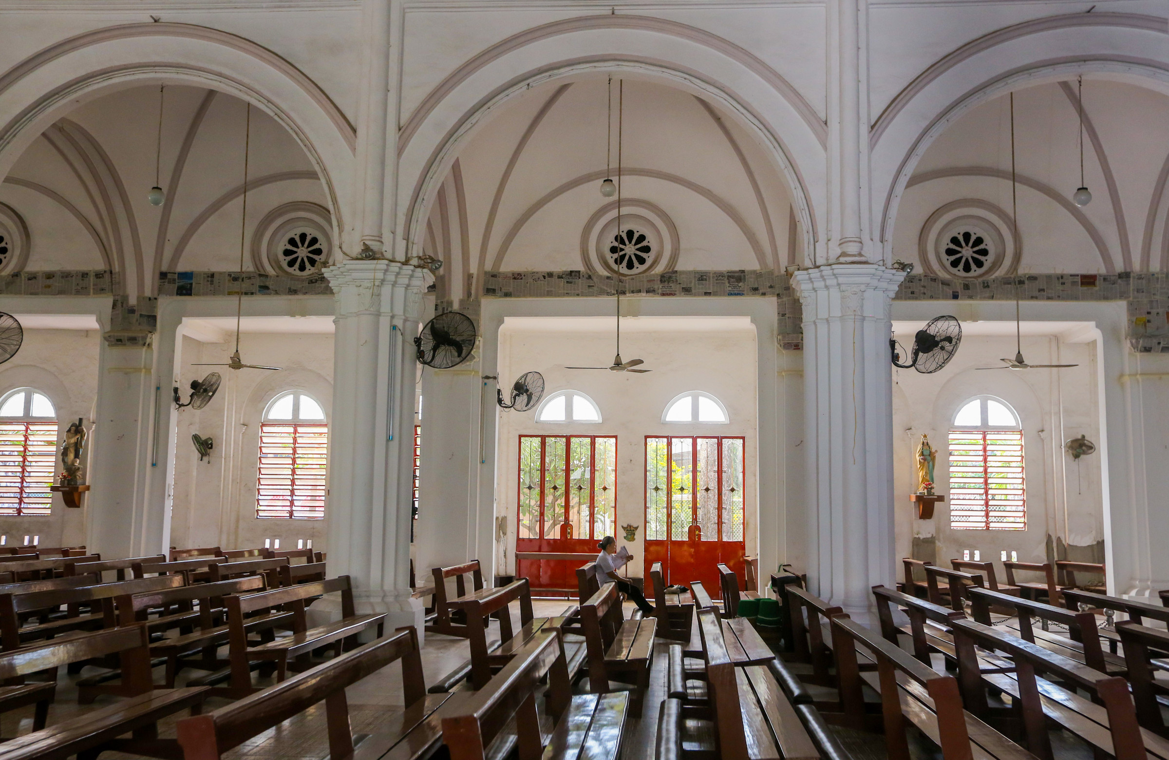 Nhà -thờ -Chợ- Quán-ivivu-4