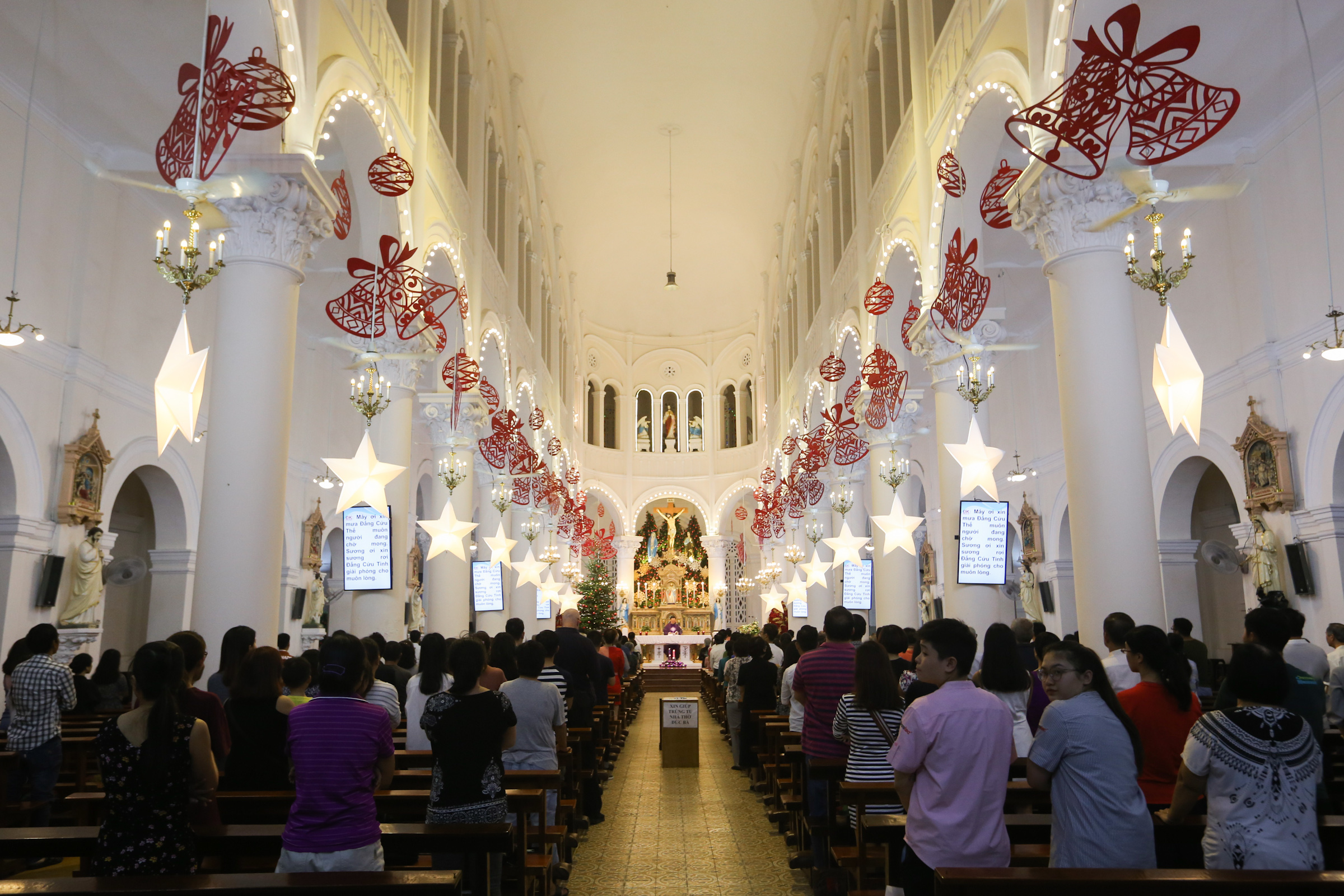 Nhà- thờ -Tân- Định-ivivu-3