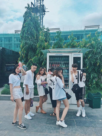 nhin-bo-anh-dang-yeu-quen-sau-cua-nhom-ban-than-nay-ai-dam-bao-di-du-lich-quang-ninh-la-it-cho-de-pose-ivivu-15 nhin-bo-anh-dang-yeu-quen-sau-cua-nhom-ban-than-nay-ai-dam-bao-di-du-lich-quang-ninh-la-it-cho-de-pose-ivivu-15