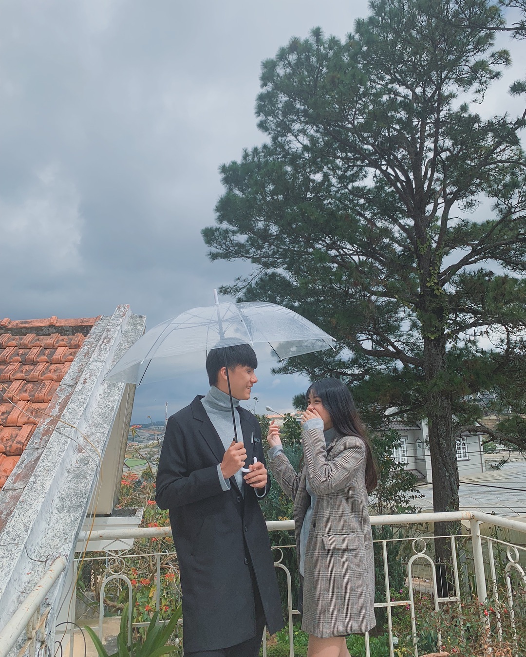 Homestay Đà Lạt trong suốt Home of Dreamers view núi rừng