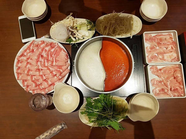 ‘Nhớ ăn bò Kobe nghe, không thì phí cả chuyến đi Nhật Bản’