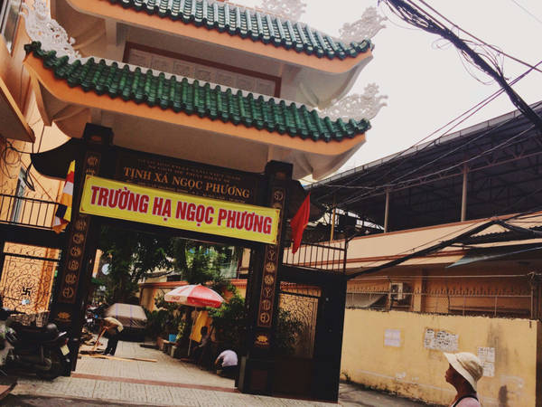Hẻm thiền tại 498 Lê Quang Định