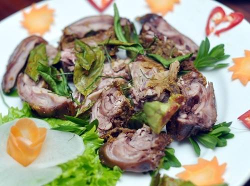 Chuột đồng miền Tây luộc ép lá chanh thơm ngon