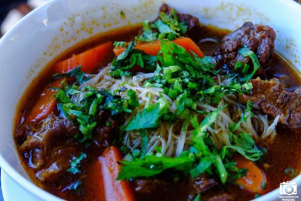Hủ tíu bò kho - đặc sản Bảo Lộc ăn sáng ngon miệng