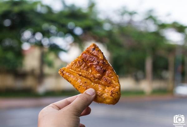 Bánh mì mật ong nướng muối ớt - đặc sản Bảo Lộc độc đáo