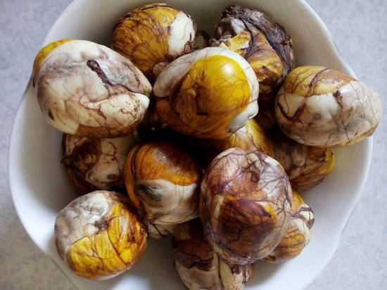 nhung-dac-san-viet-khien-khach-tay-kinh-hai-ivivu-1
