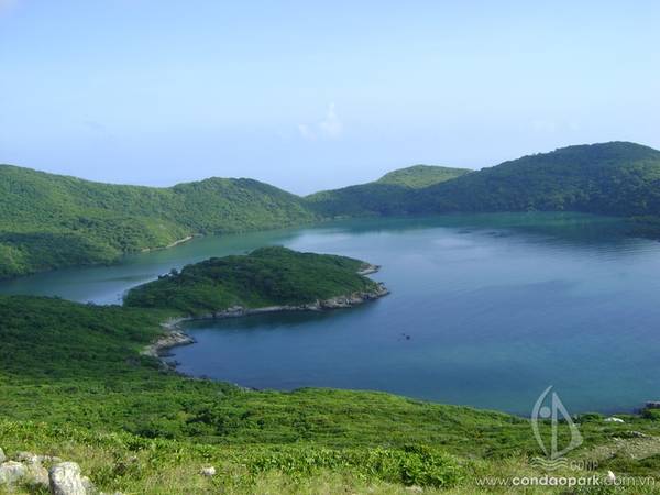 Vịnh Đầm Tre Côn Đảo