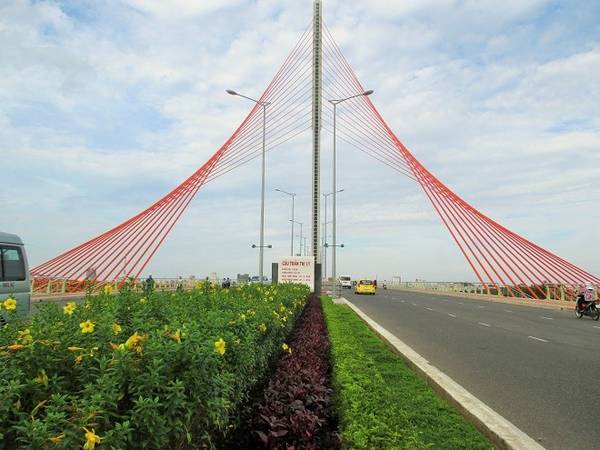 Khám phá những cây cầu khi du lịch Đà Nẵng