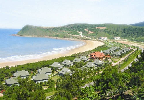 Bãi Lữ là lựa chọn thay thế thú vị cho điểm du lịch Cửa Lò quá quen thuộc. Ảnh: bailuresort