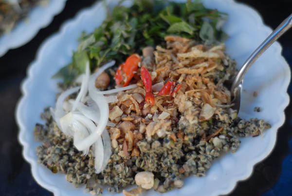 Đặc sản cơm hến dân dã độc đáo của xứ Huế