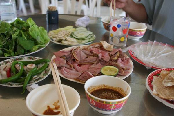 Bê thui Cầu Mống - Đặc sản ẩm thực Quảng Nam