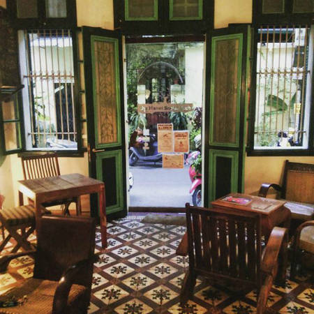 Không gian hoài cổ tại quán cà phê Hà Nội The Hanoi Social Club
