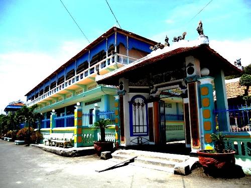 Kiến trúc cổ xưa của Nhà Lớn Long Sơn - Lễ hội Vũng Tàu