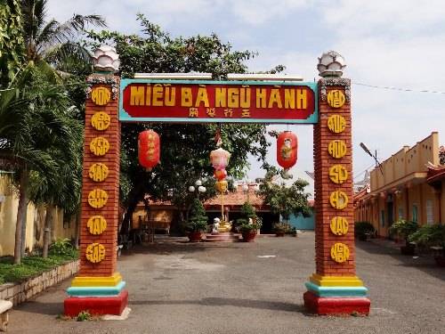 Vẻ trầm tịch của Miếu Bà Ngũ Hành trong Lễ hội Vũng Tàu