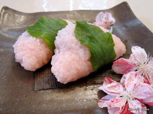 Sakura mochi - món ăn hoa anh đào truyền thống Nhật Bản