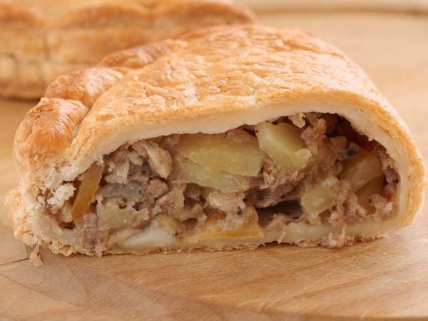 Cornish pasty Anh - món ăn đường phố châu Âu