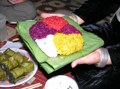 Xôi ngũ sắc dẻo thơm, để lâu cũng không bị cứng