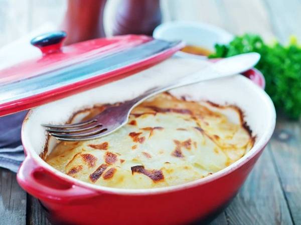 Gratin Dauphinois - khoai tây nướng sữa kem vùng Pháp