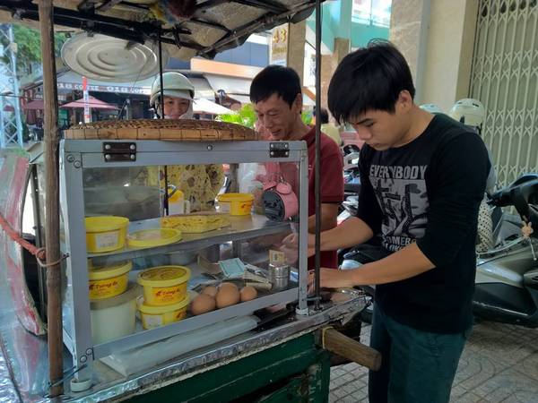 Xe bánh dừa ở Tản Đà. Ảnh: Tiểu Duy