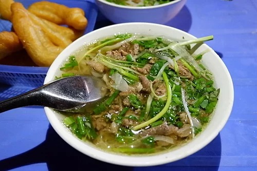 Phở gánh Hàng Bạc món ăn vỉa hè Hà Nội