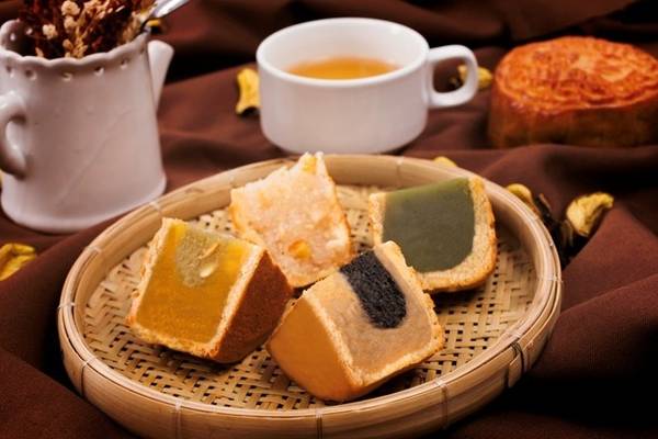 Bánh trung thu các loại hạt