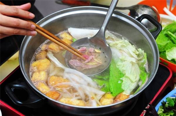 Lẩu bò nhúng dấm Hà Nội