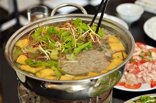 Du lịch Hà Nội thưởng thức những món lẩu ngon xua tan cái chớm lạnh