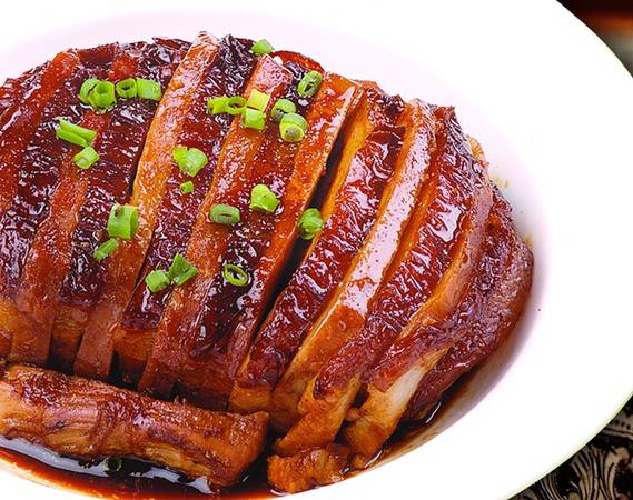 Thịt lợn kho khoai sọ Lệ Phố - món ngon Quế Lâm
