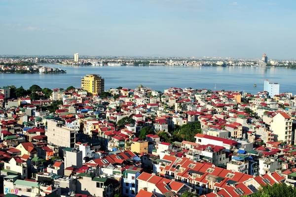Hồ Tây Hà Nội có diện tích hơn 500 ha, chu vi 18 km