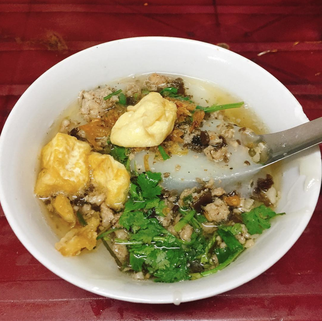 Bánh đúc nóng Hà Nội sánh dẻo chuẩn vị