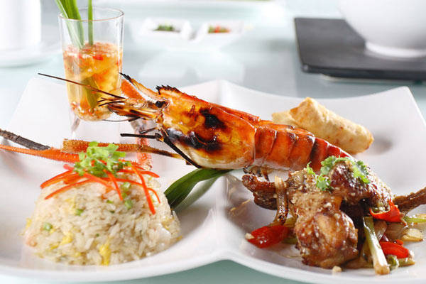 Nhà hàng đẹp Sài Gòn - Món ăn đa dạng