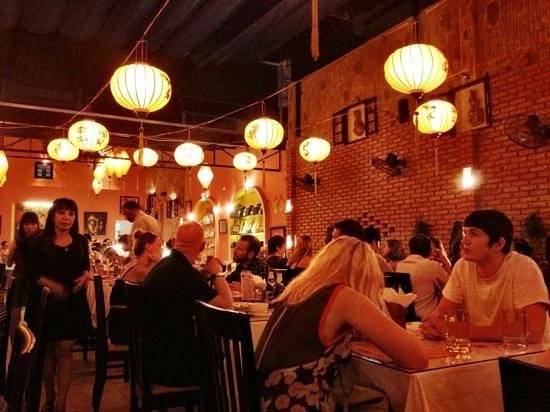 Nhà hàng Lanterns - điểm hẹn ẩm thực truyền thống tại nhà hàng Nha Trang